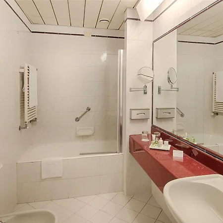 Hotel Nh 4*