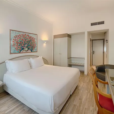 Nh Hotel 4*