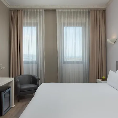 Nh Hotel 4*