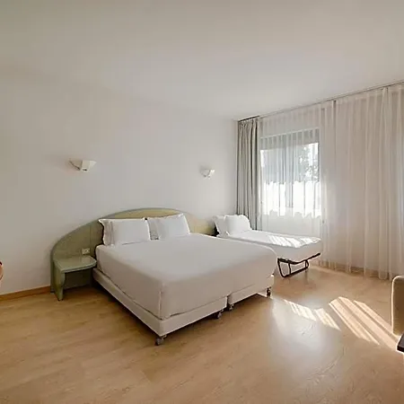 Nh Hotel Ancône