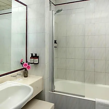 Hotel Nh 4*