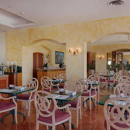 Nh Hotel Ancona
