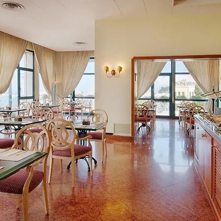 Nh Otel 4*